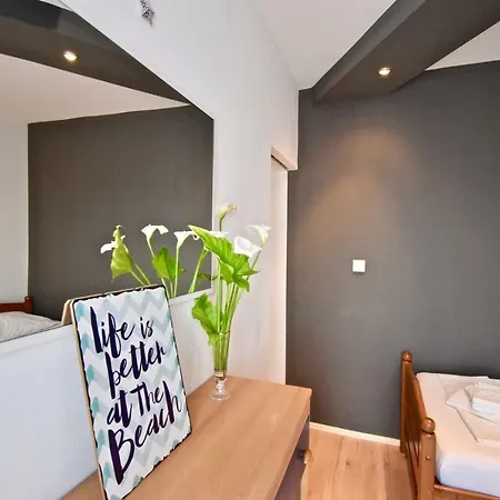 With Spacious Terrace / 2 Bedrooms *